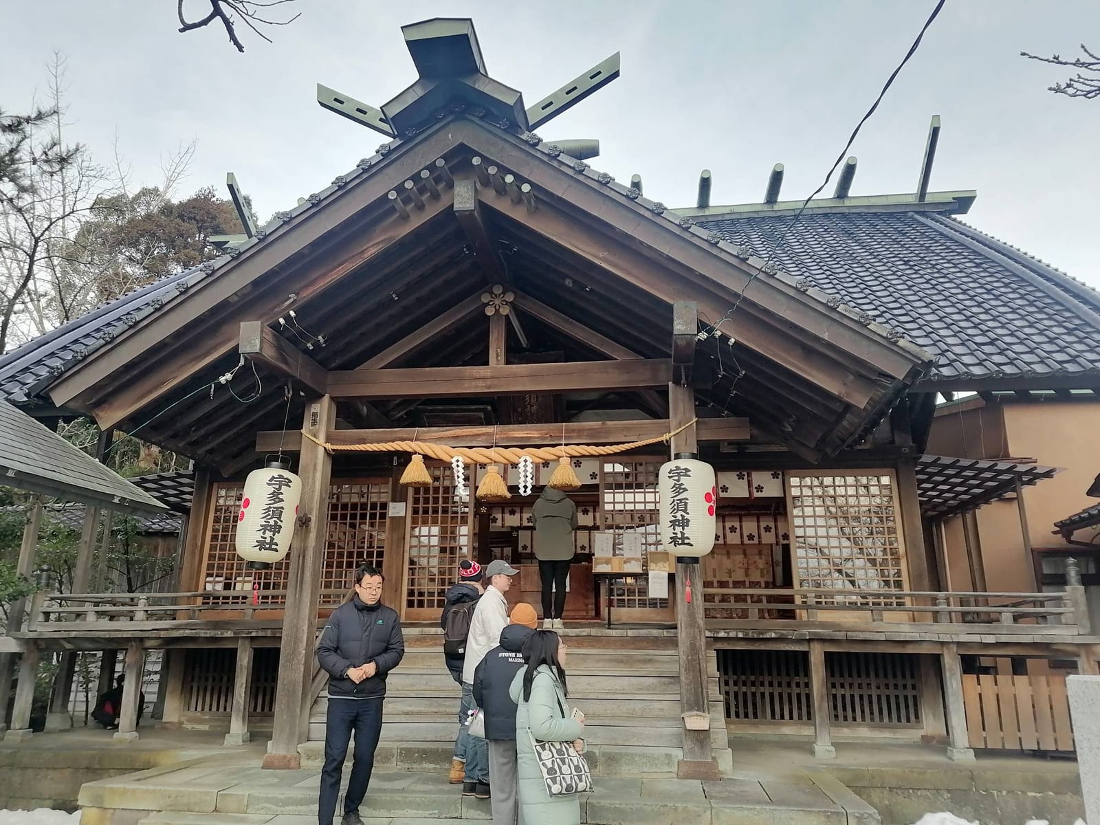 茶屋街の鎮守・宇多須神社の社殿